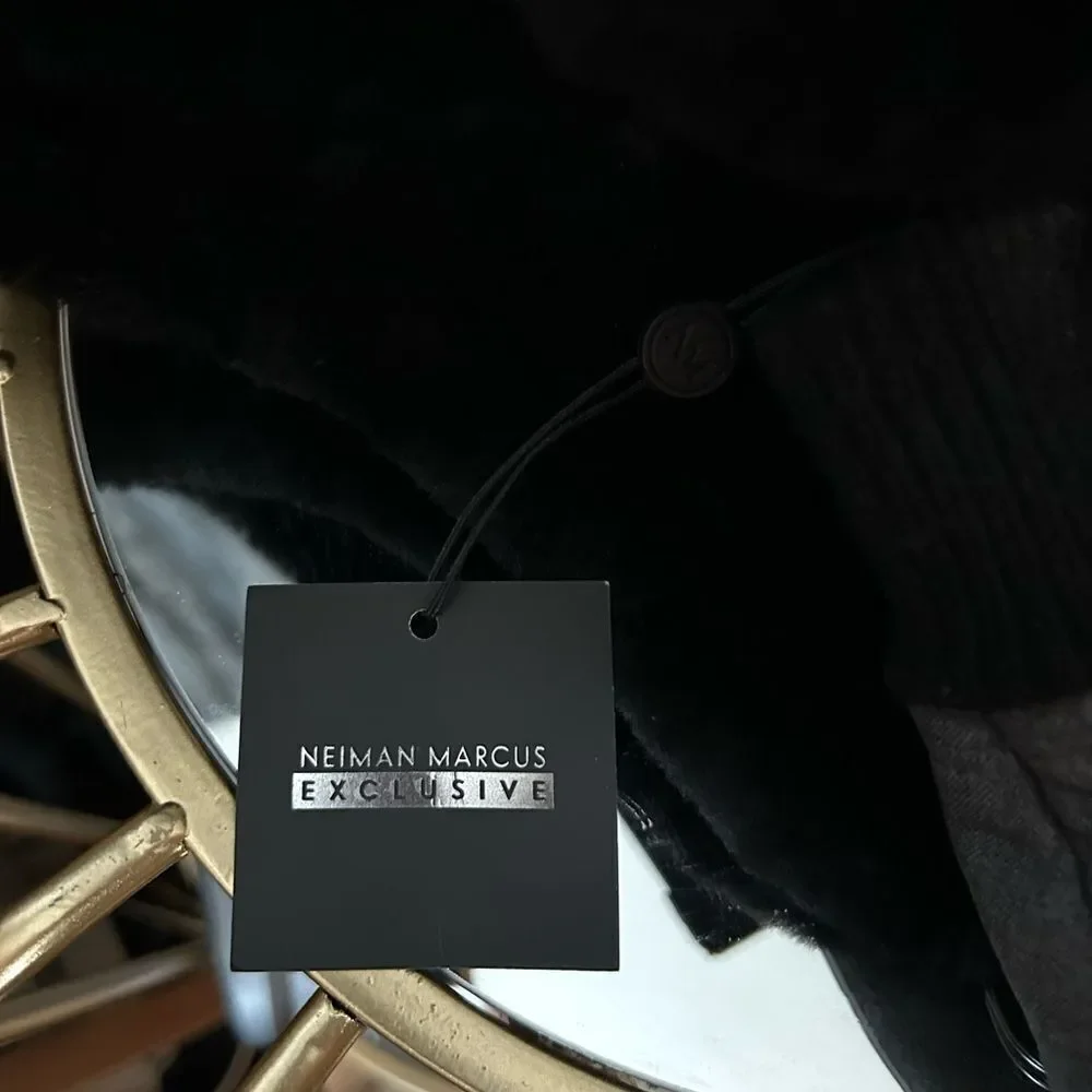 UGG Shearling & Leather Trapper Hat and Gloves Set NWT Neiman Marcus Exclusive